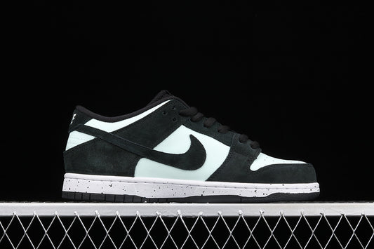 Nike SB Dunk Low Barely Green
