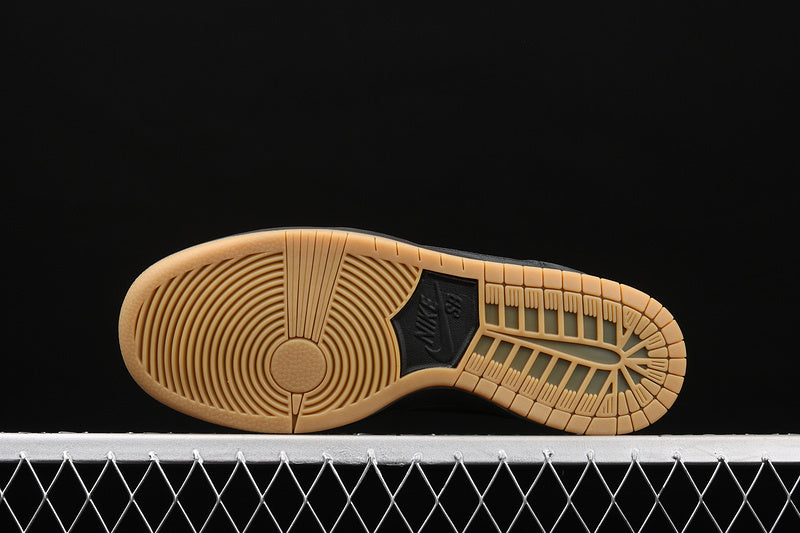 Nike SB Dunk High Black Gum