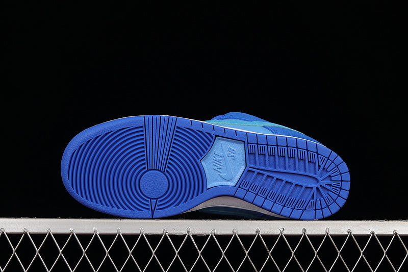 Nike SB Dunk Low Blue Raspberry