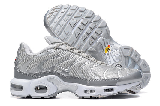Nike Air Max Plus Metallic Silver