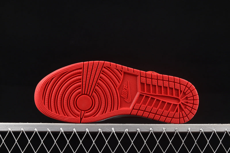 Jordan 1 Retro High Heritage