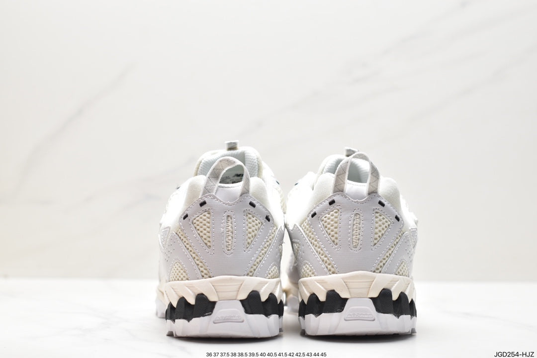 New Balance 610 Nimbus Cloud White Black