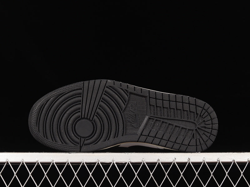 Jordan 1 Retro Low Wear Away Green