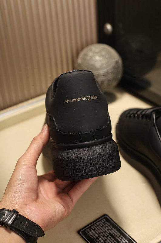 Alexander McQueen Oversized Black