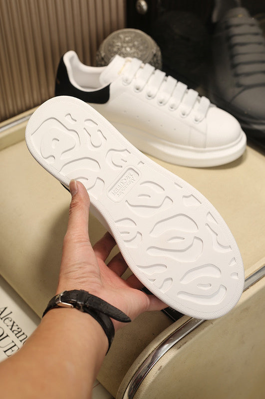 Alexander McQueen Oversized White Marfil Black