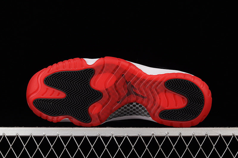 Jordan 11 Retro Low Bred