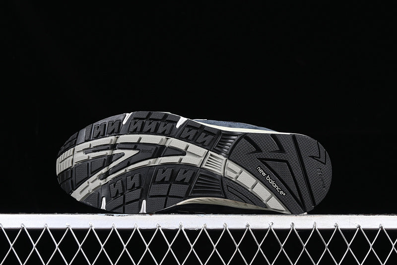 New Balance 991 Kith Navy