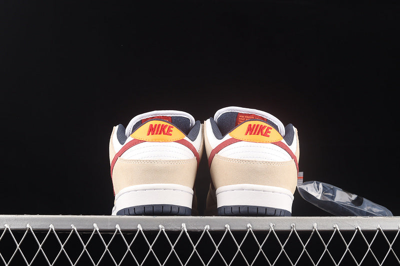 Nike SB Dunk Low Crimson