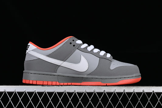 Nike SB Dunk Low Staple NYC Pigeon