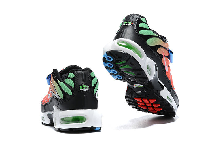 Nike Air Max Plus Worldwide Pack Crimson Green