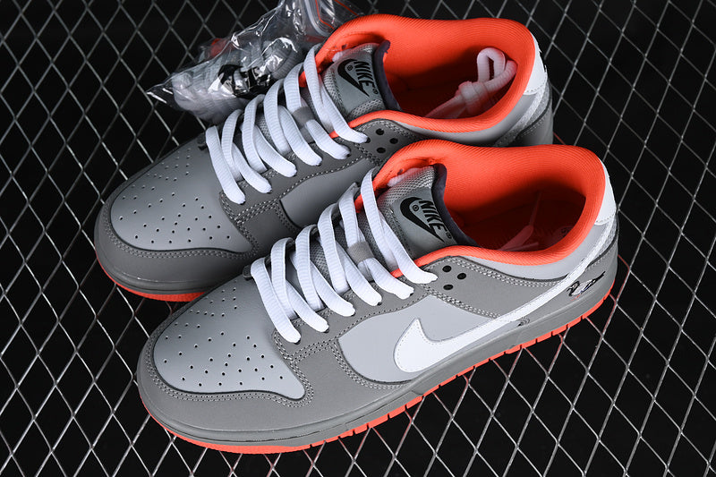 Nike SB Dunk Low Staple NYC Pigeon