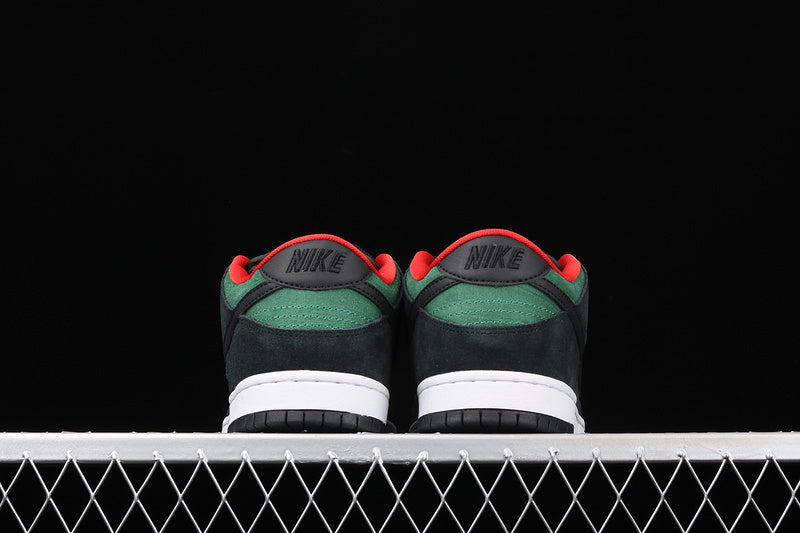 Nike SB Dunk Low Reptile Gucci