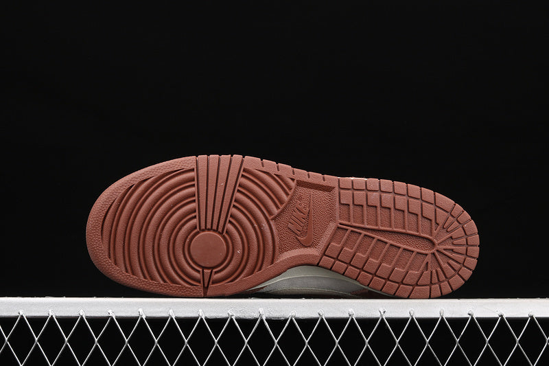 Nike Dunk Low Medium Curry