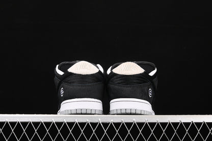 Nike SB Dunk Low Medicom Toy