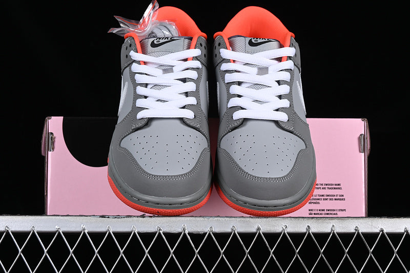 Nike SB Dunk Low Staple NYC Pigeon