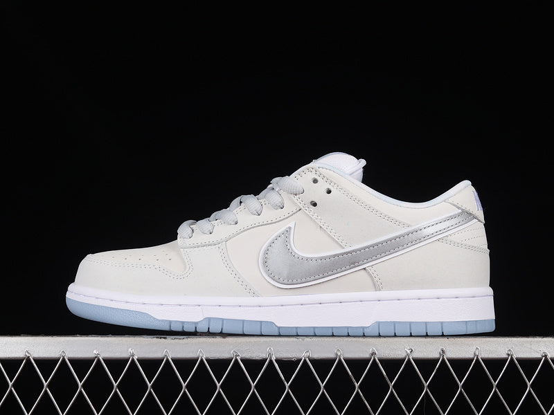 Nike SB Dunk Low White Lobster (Friends and Family)
