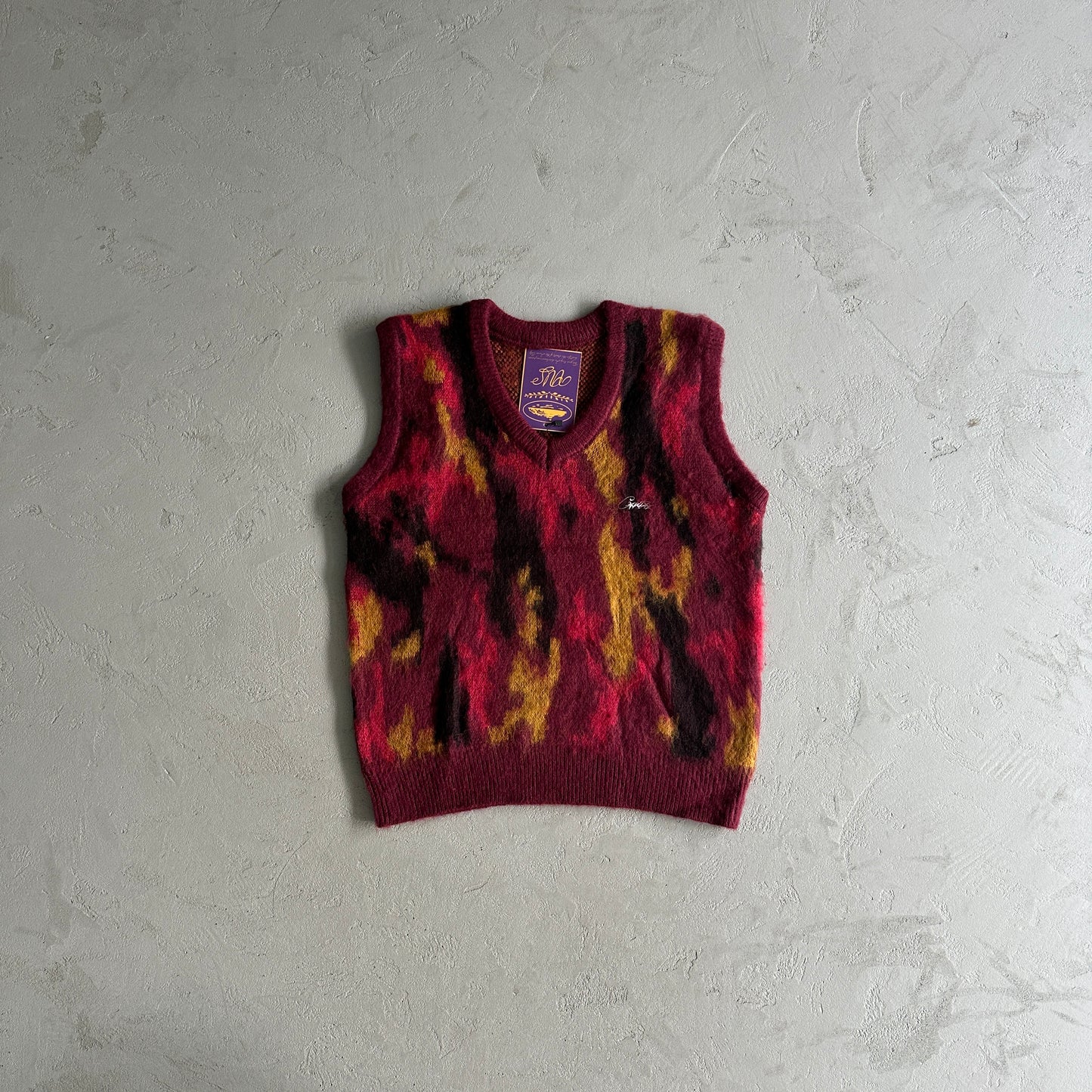 Corteiz Mohair Knit Vest Red Camo