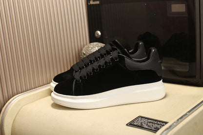 Alexander McQueen Oversized Smooth Black