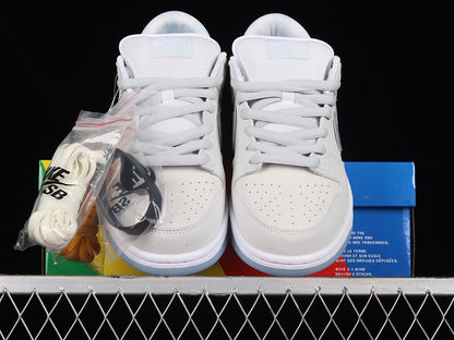 Nike SB Dunk Low White Lobster (Friends and Family)
