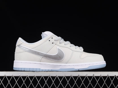 Nike SB Dunk Low White Lobster (Friends and Family)