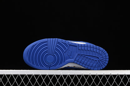 Nike SB Dunk Low Supreme Stars Hyper Royal