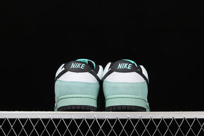 Nike SB Dunk Low Sea Crystal
