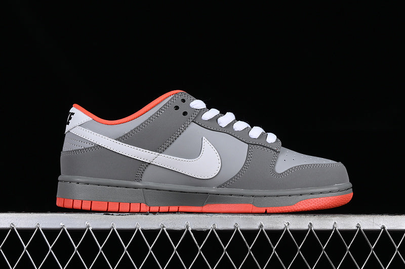 Nike SB Dunk Low Staple NYC Pigeon